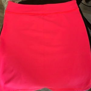 Lululemon skirt never worn